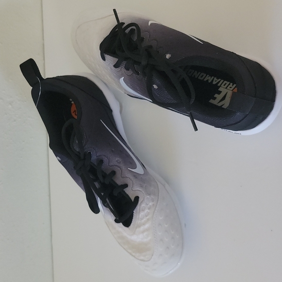 Nike Women’s Lunar Hyperdiamond 2 Pro Fastpitch Softball Cleats - Picture 8 of 10